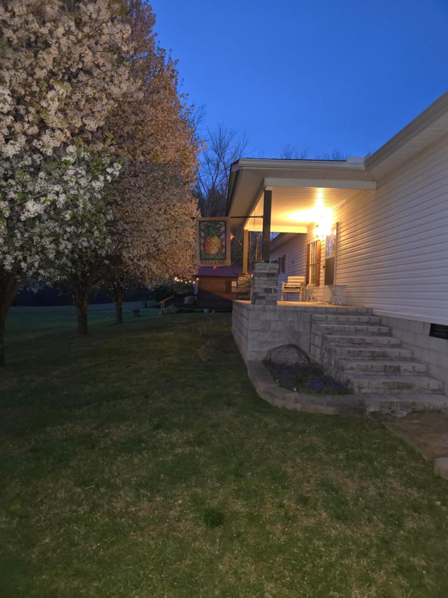 Flatt Creek Cottage Livingston エクステリア 写真