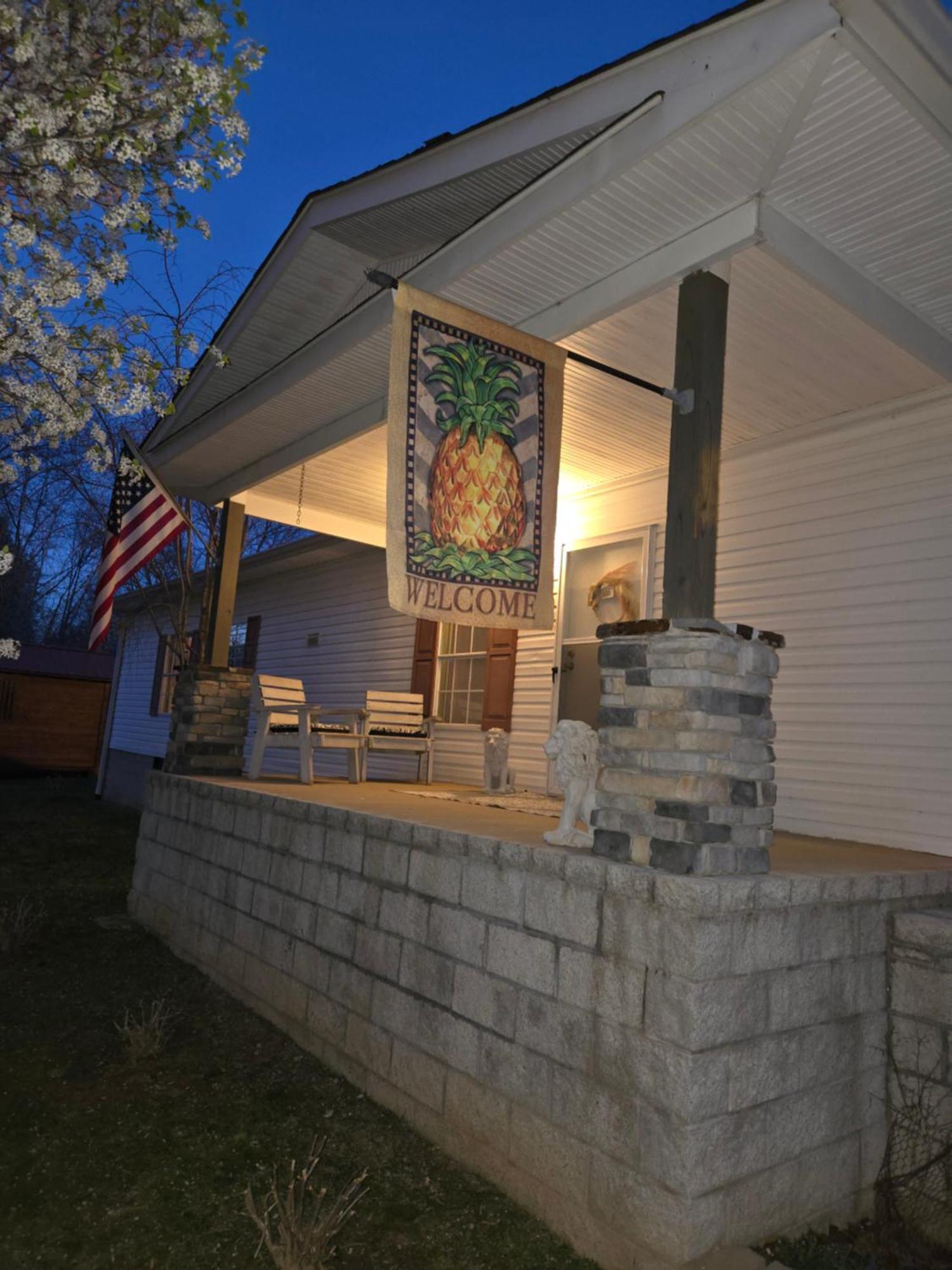 Flatt Creek Cottage Livingston エクステリア 写真